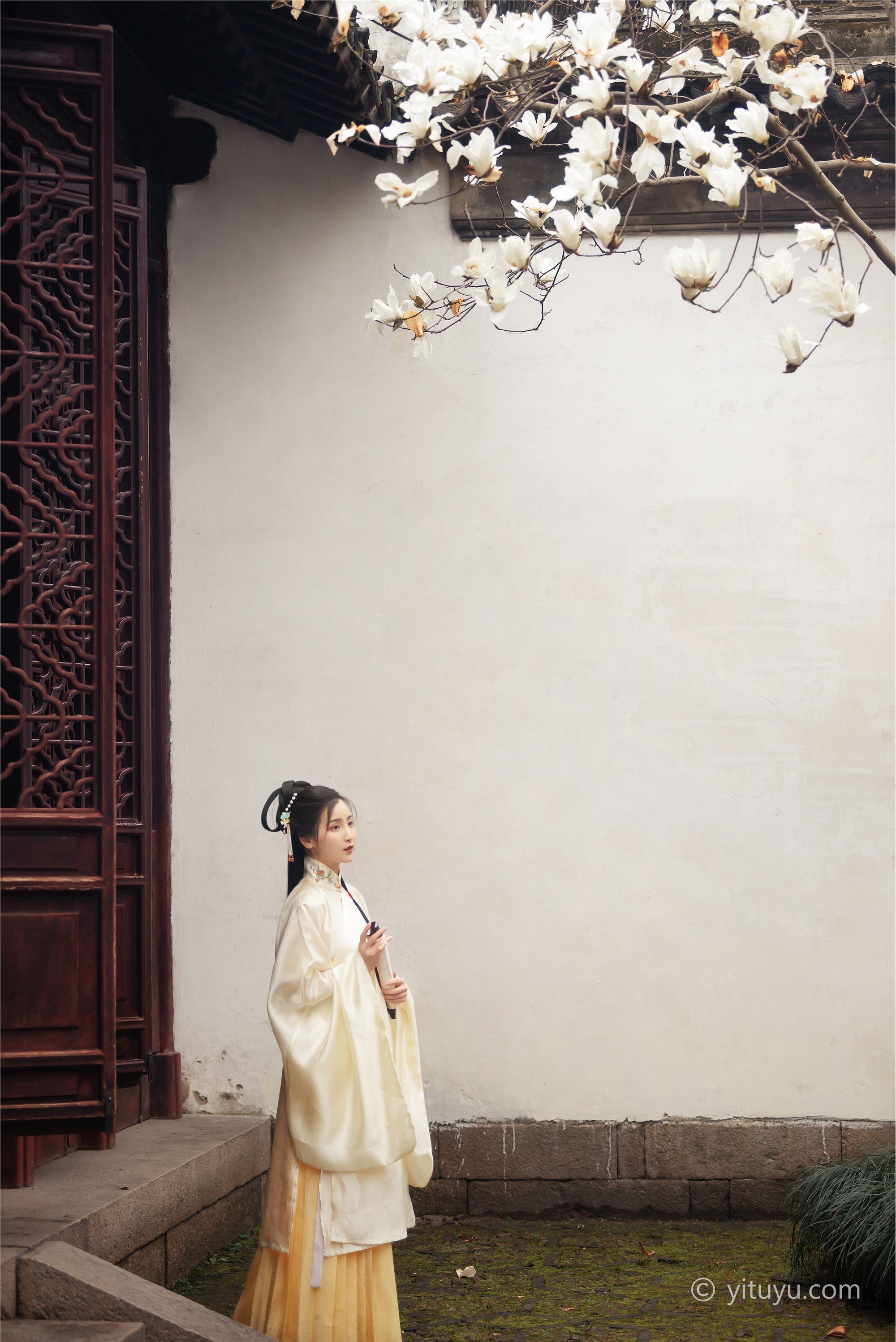 YITUYU艺图语  2021.05.10 玉兰 金儿